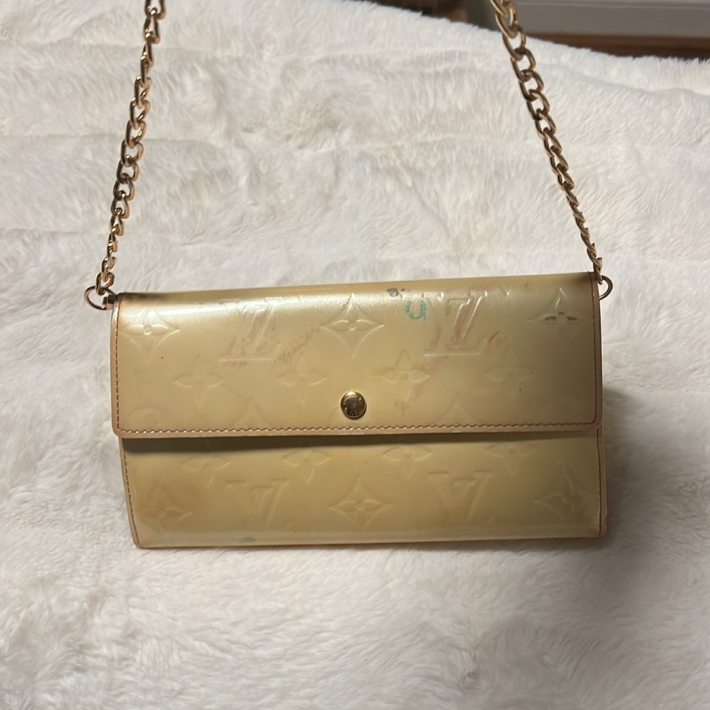 LOUIS VUITTON VERNIS SNAP WALLET- Authentic- Ombre Yellow​